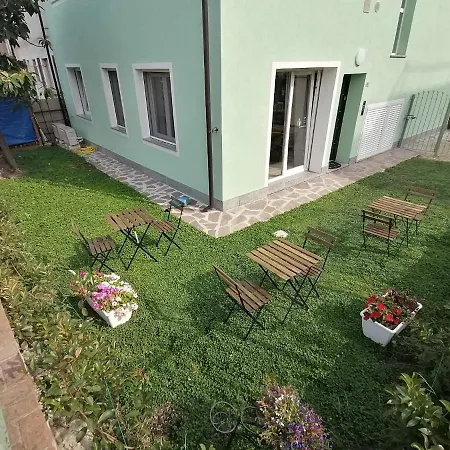Ghe Pensu Mi 4*