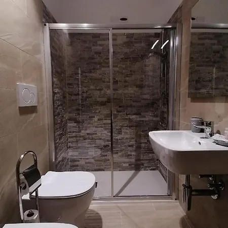 Ghe Pensu Mi לינה וארוחת בוקר טויראנו